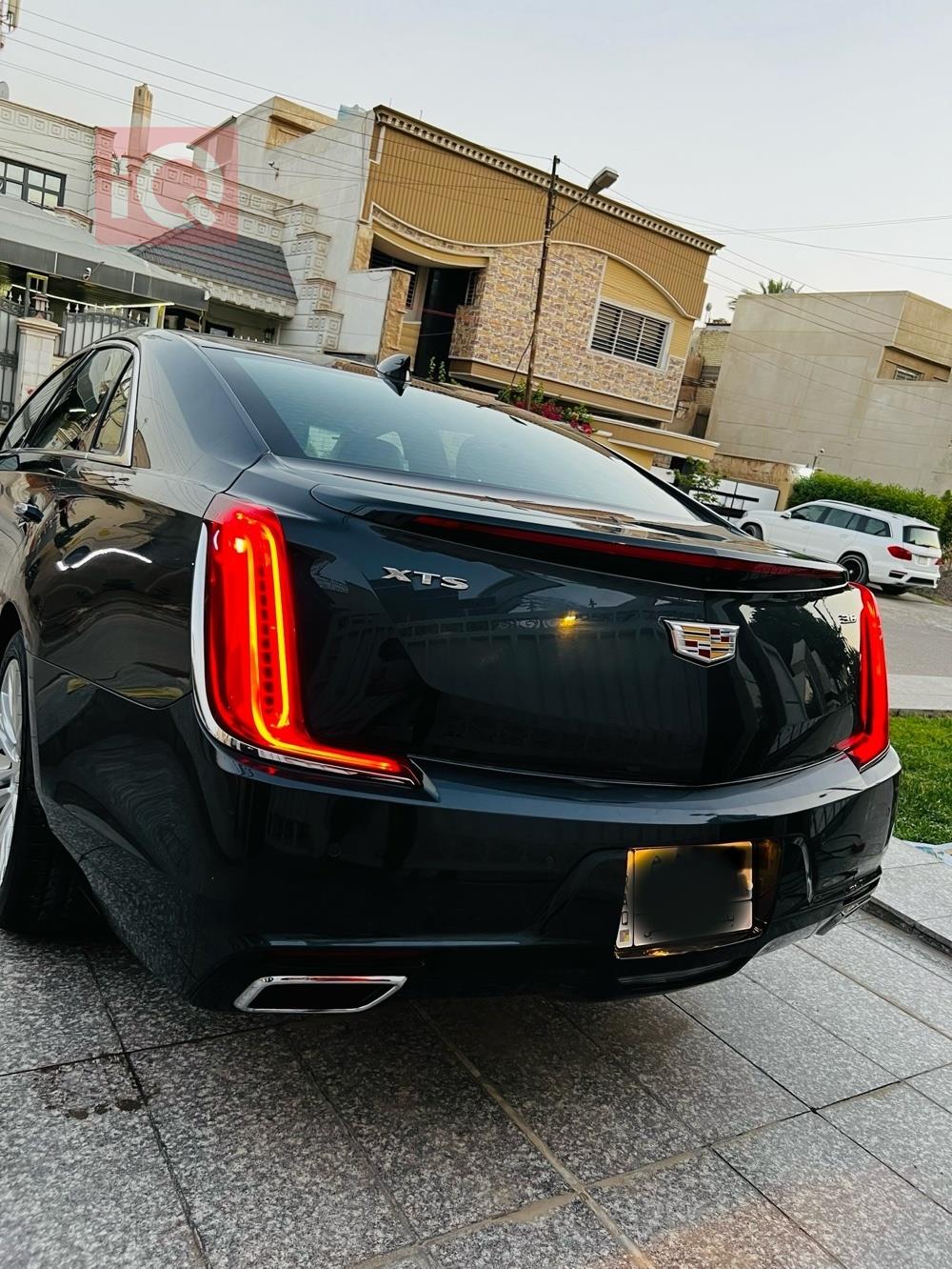 كاديلاك XTS